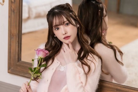 新有菜(新ありな)