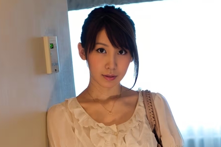 知花メイサ(知花梅莎=松本かえで)