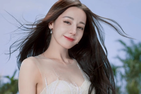 迪丽热巴·迪力木拉提