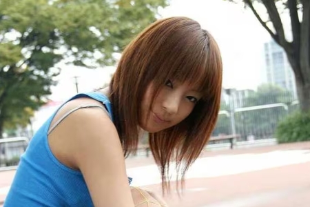 持田茜(しじみ / 小百合 / 彩華ゆかり)