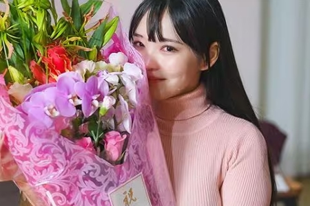 恋渕桃奈(恋渕ももな)