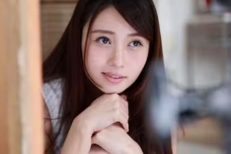 雾岛里绪菜(霧島レオナ)