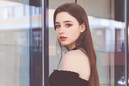 达莎·塔兰(Dasha Taran)