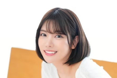 枫可怜其实并不可怜 一个高颜值的美少女