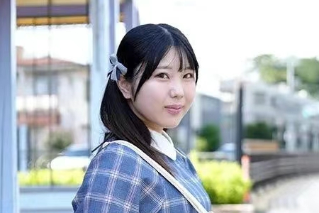 湖高湊(こたか みなと，Minato Kotaka)