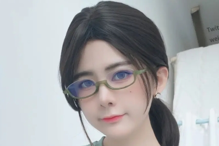 ​​眼酱大魔王w（眼镜大魔王）