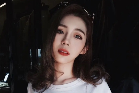 昀霓Delia