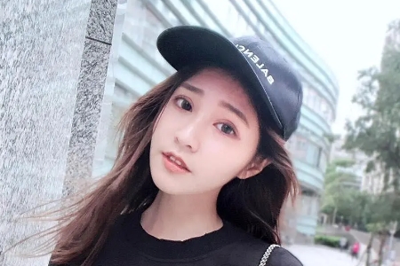 黄妍霓（Yenni Nia）