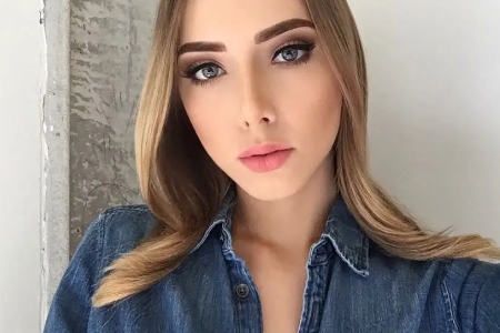 海莉·杰德·斯科特·马瑟斯(Hailie Jade Scott Mathers)