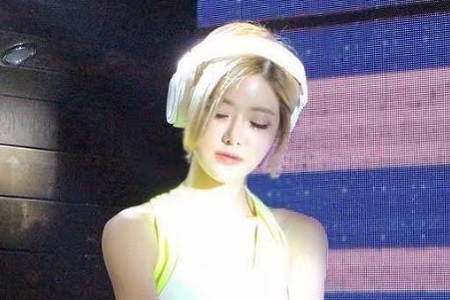 黄素熙(황소희)