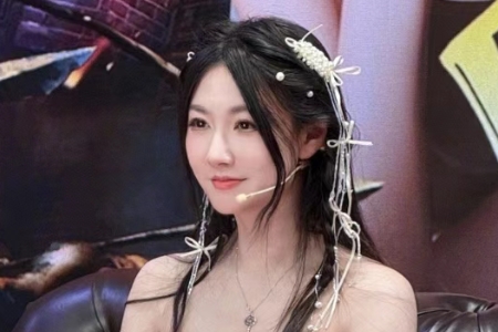 小苍（张翔玲）