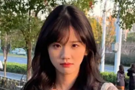 井川里予(庞欣然)