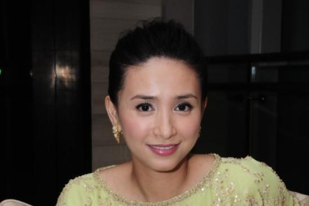 吴婉芳（May Ng）