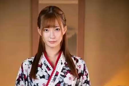 美谷朱里(美谷朱音)