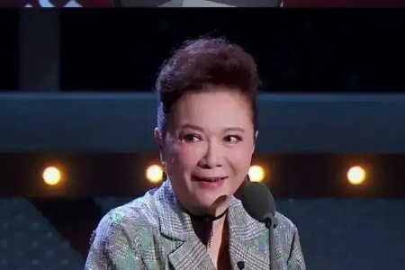 蔡明