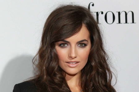 卡米拉·贝勒(Camilla Belle)