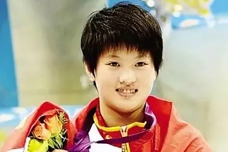 陈晓敏(举重运动员)