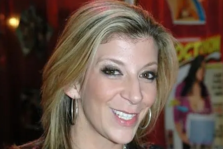 ​​Sara Jay​​