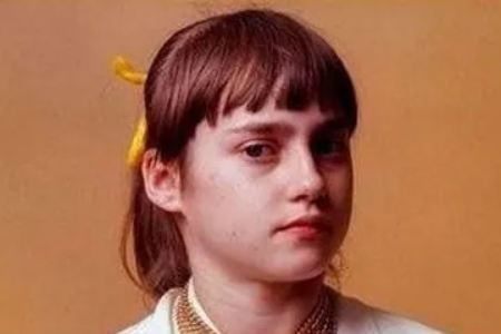 纳迪亚·科马内奇(Nadia Comăneci)