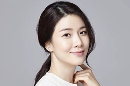 李宝英(Lee Bo Young)